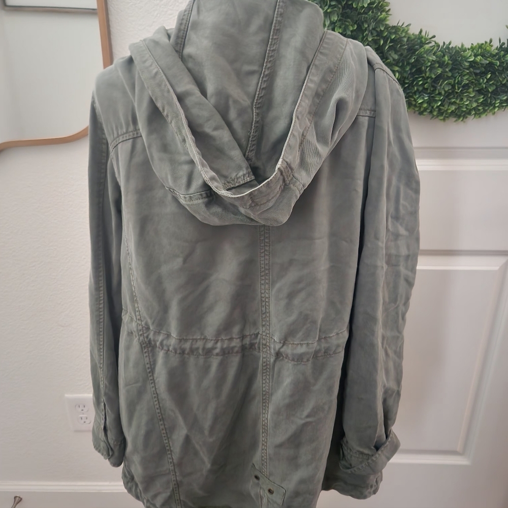 American Eagle Women's Green Hooded Jacket - Picture 3 of 4